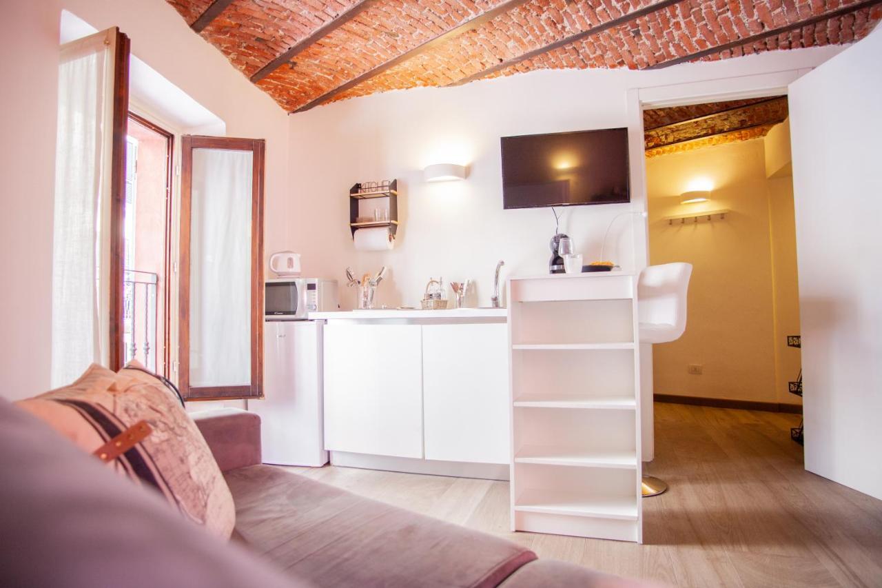 Arco Della Pace Mono 2Pax - Wifi- Full Opt Appartement